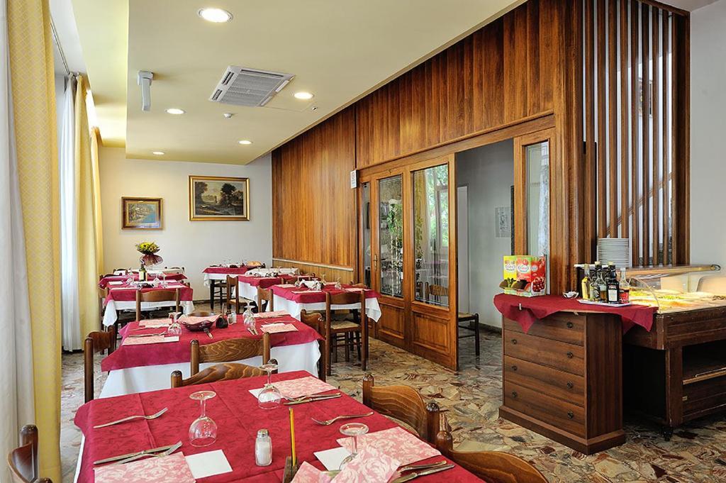 Hotel Samoa 리미니 외부 사진