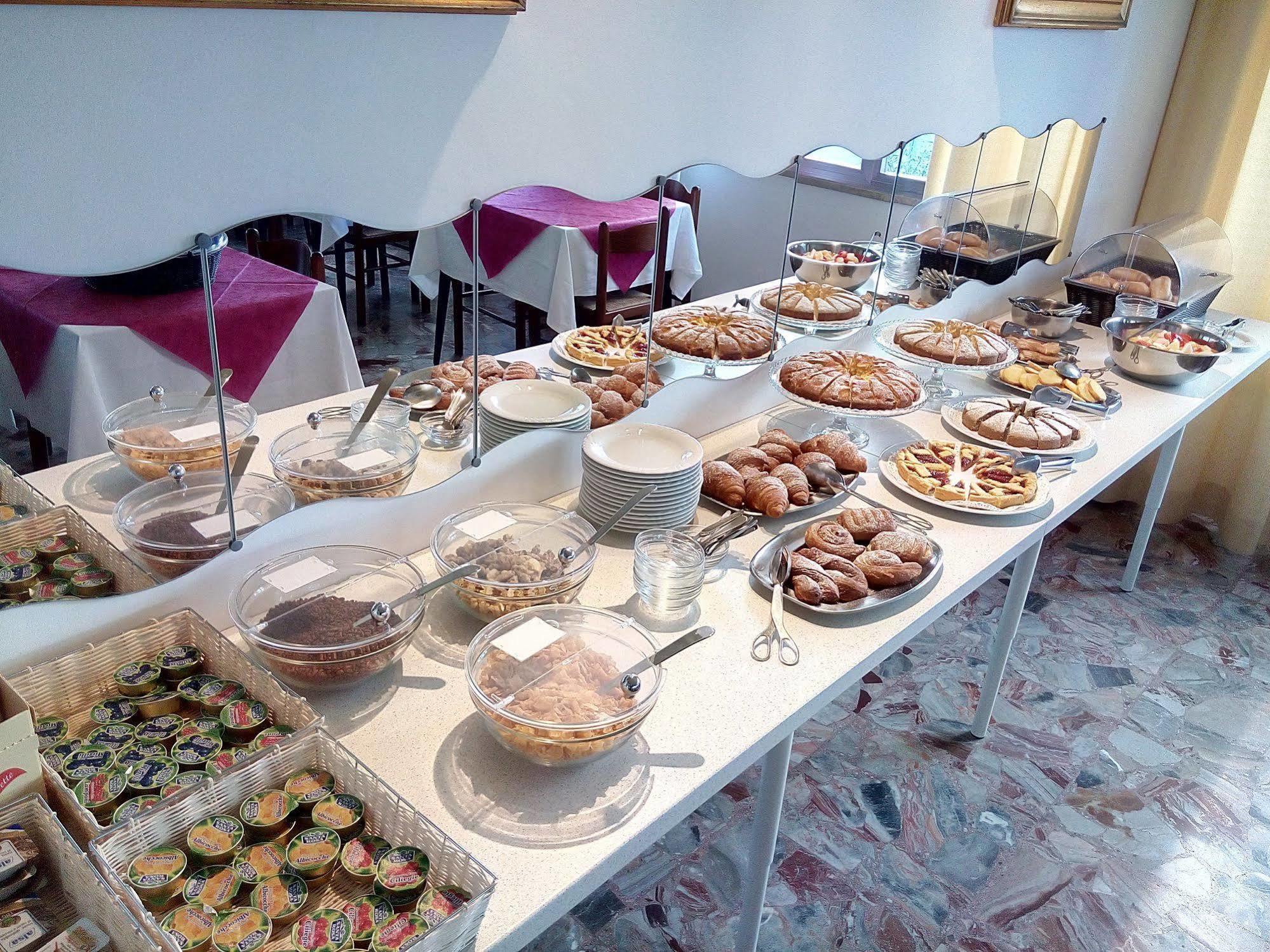 Hotel Samoa 리미니 외부 사진